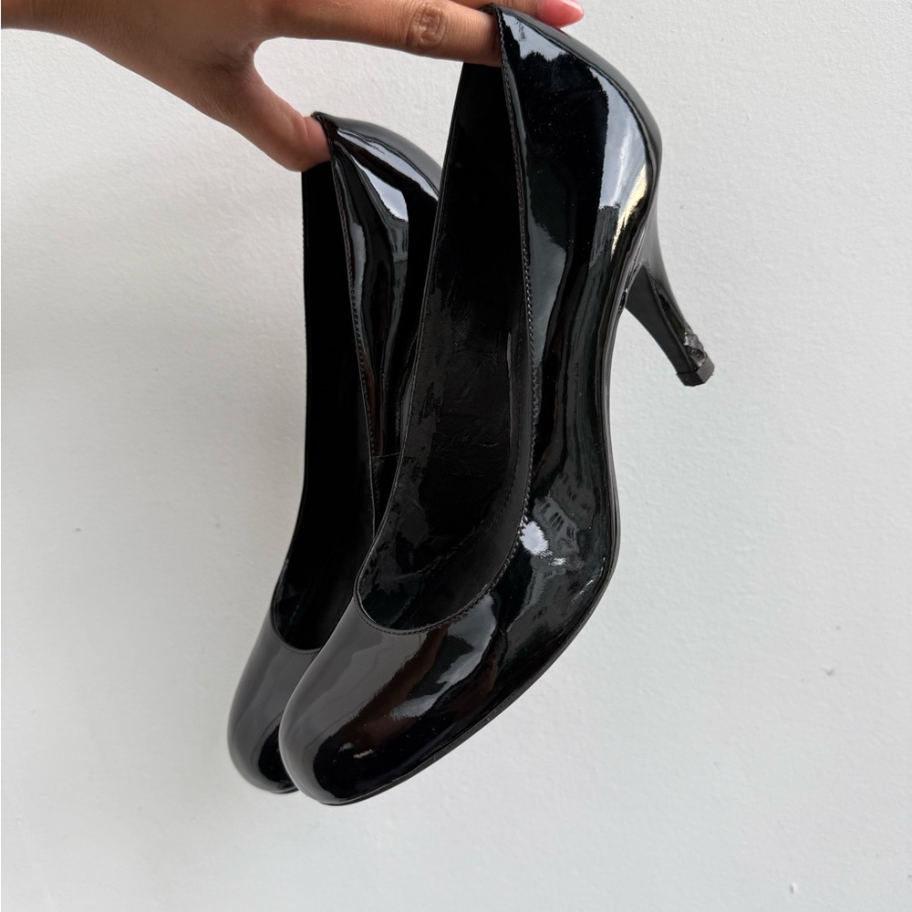 Vintage 90s kitten heels